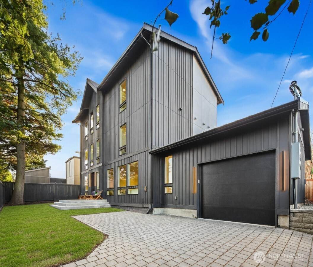 7358 33rd Avenue - Photo 1