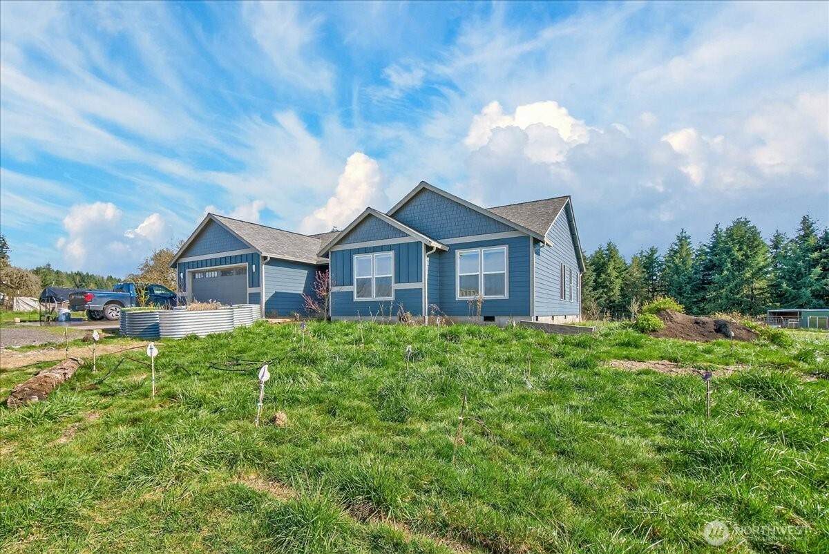 1023 Spirit Lake Hwy - Photo 1