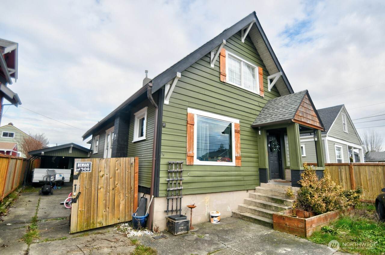1017 48th Street - Photo 1