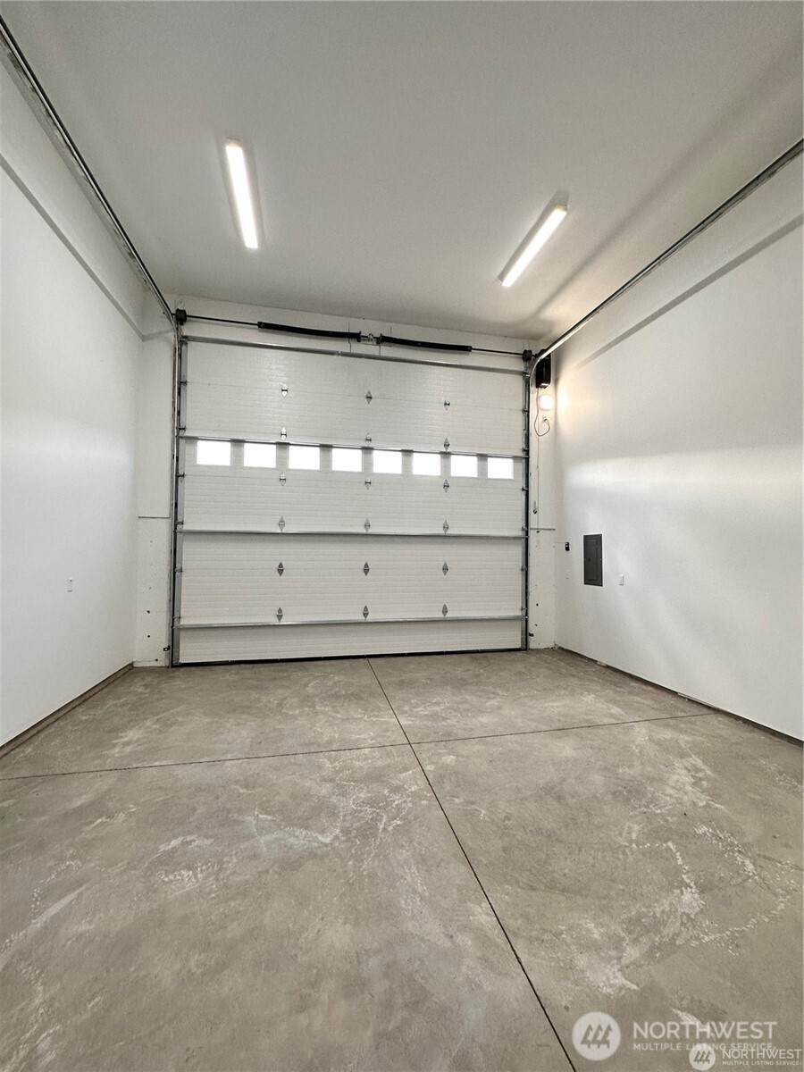 9842 W.9 Road - Photo 1