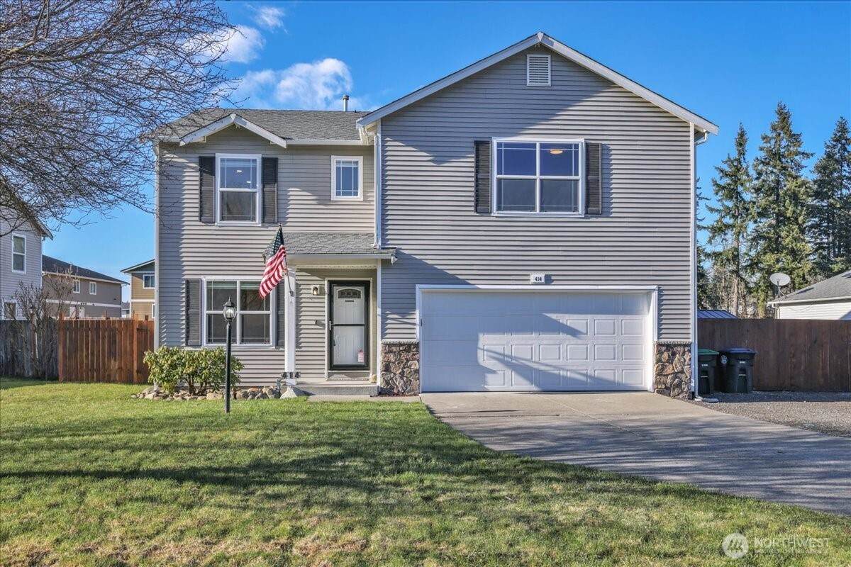 414 Easy Street - Photo 1