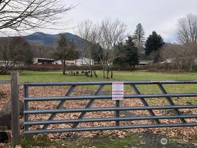 306558 Highway 101 - Photo 1