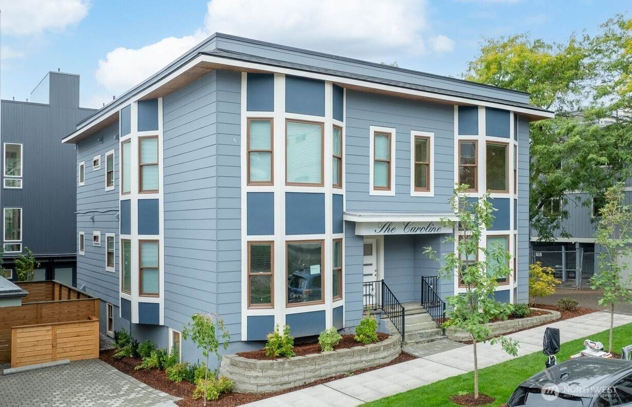 2123 James Street - Photo 1