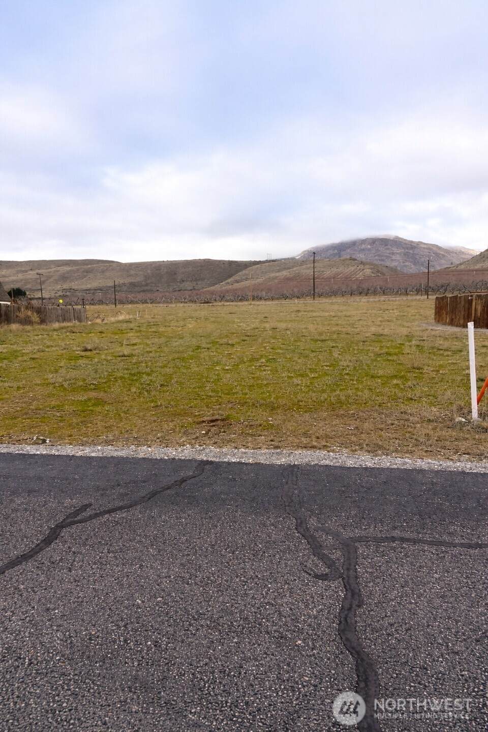 https://bt-photos.global.ssl.fastly.net/nwmls/1280_boomver_1_2477264-1.jpg