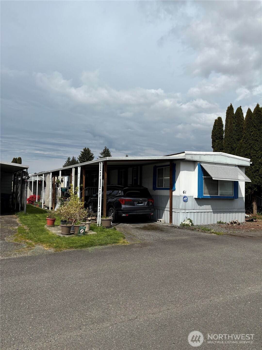16600 25th Avenue - Photo 1