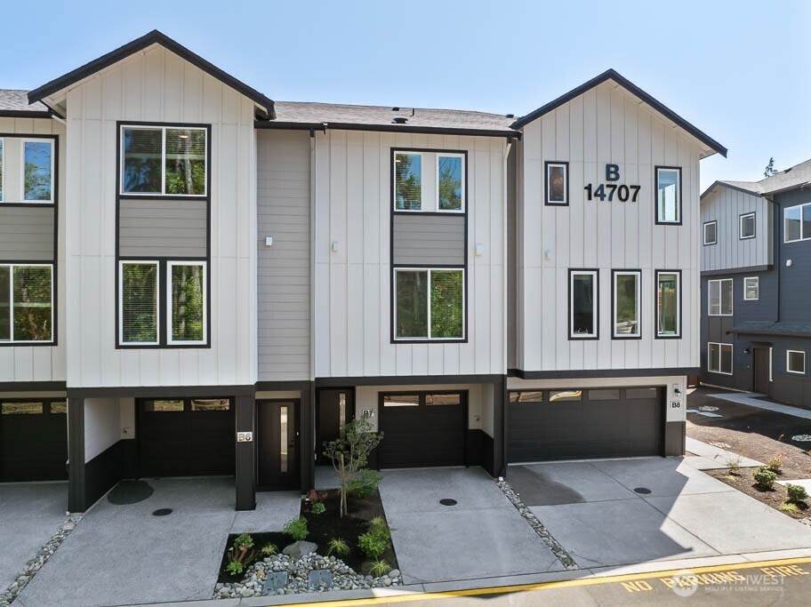 14707 87th Avenue - Photo 1