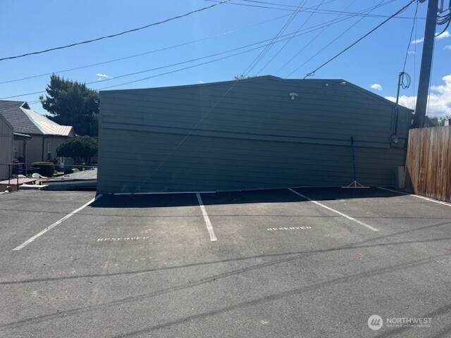 126 Chelan Ave - Photo 1