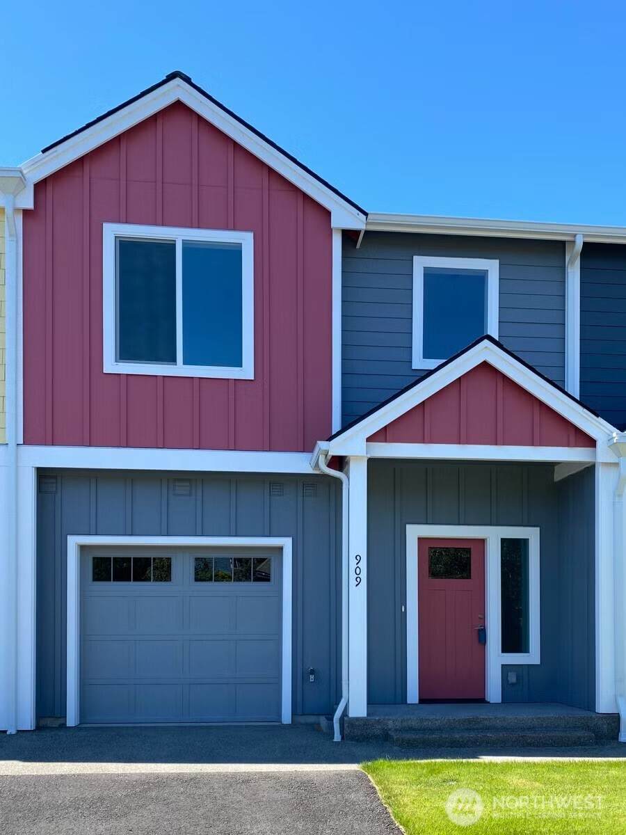 909 Washington Avenue - Photo 1