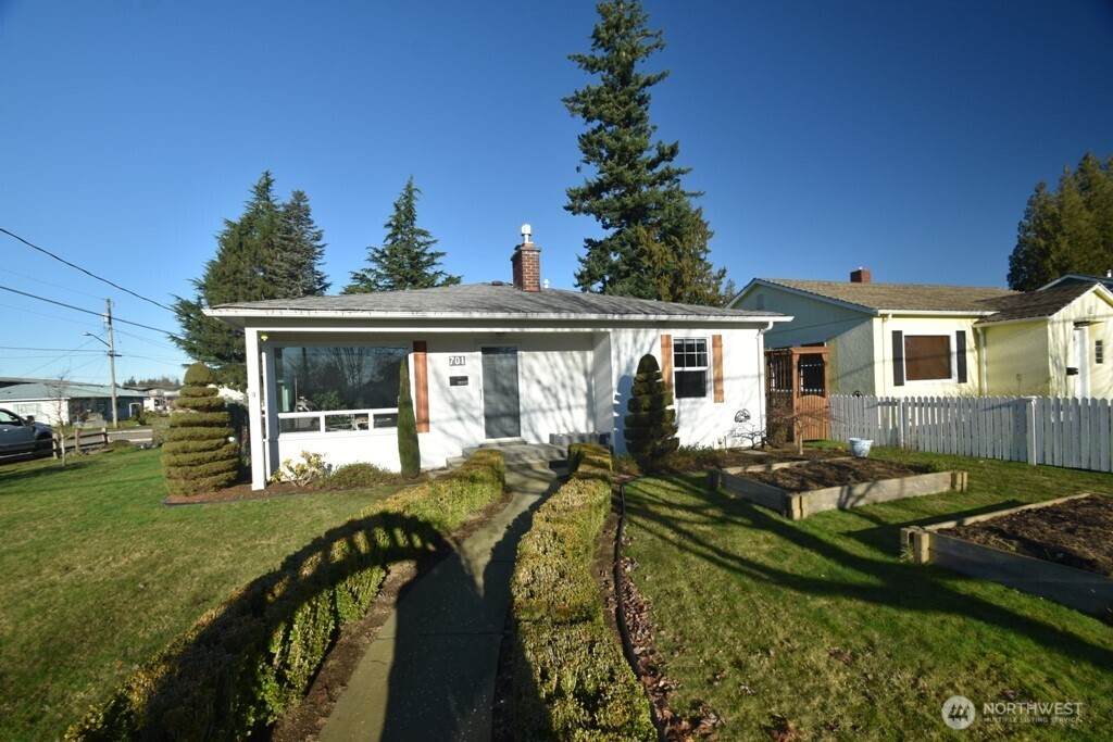 701 Grover Street - Photo 1