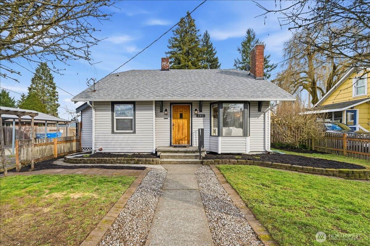 203 17th Street - Photo 1