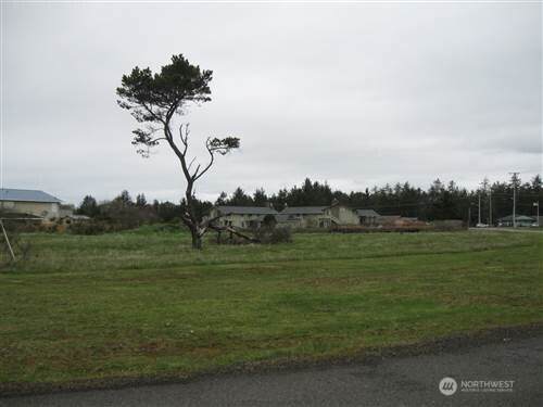 1049 Discovery Avenue - Photo 1
