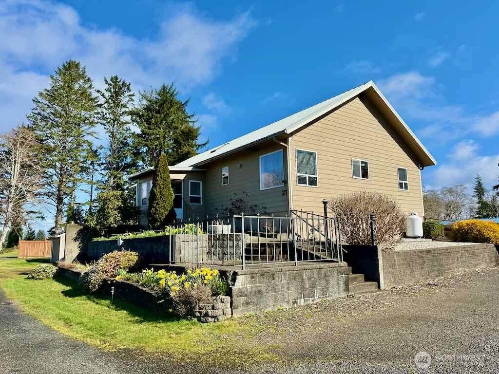27 Ocosta Sixth Street - Photo 1
