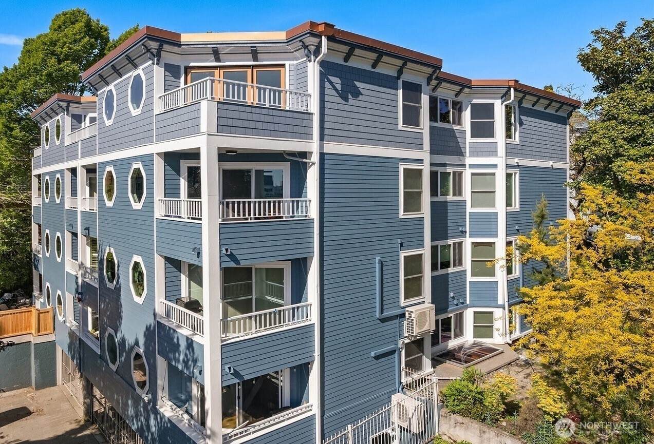 303 13th Avenue - Photo 1