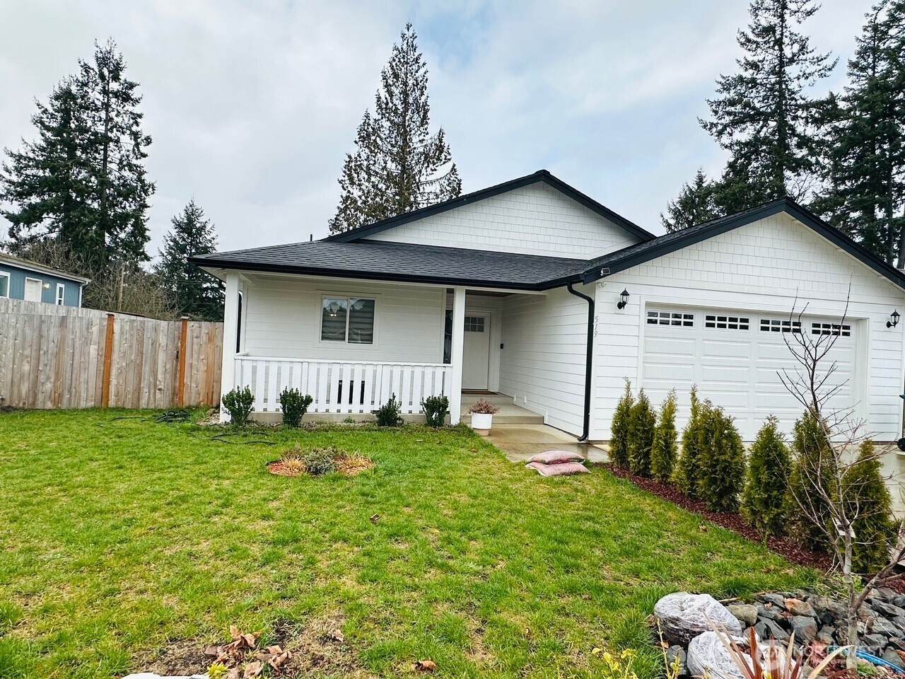 519 7th Avenue - Photo 1