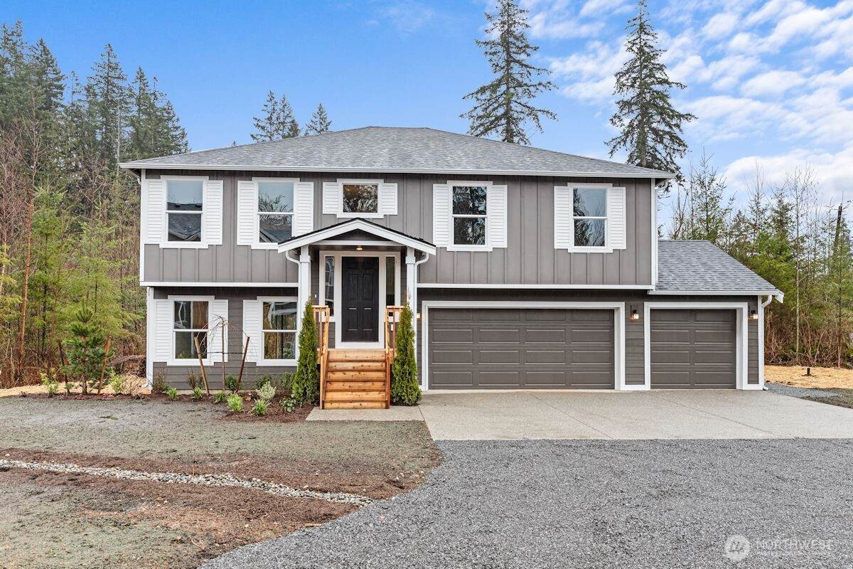 8117 108th Street - Photo 1