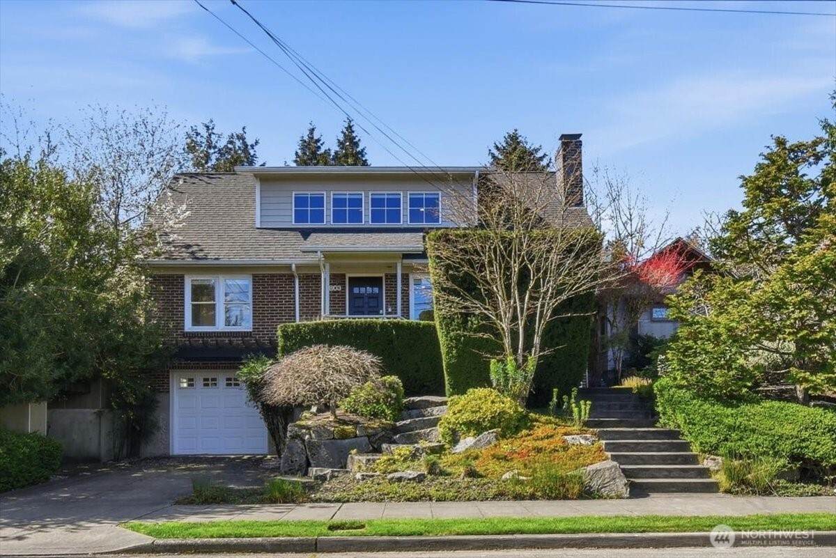 3803 42nd Avenue - Photo 1