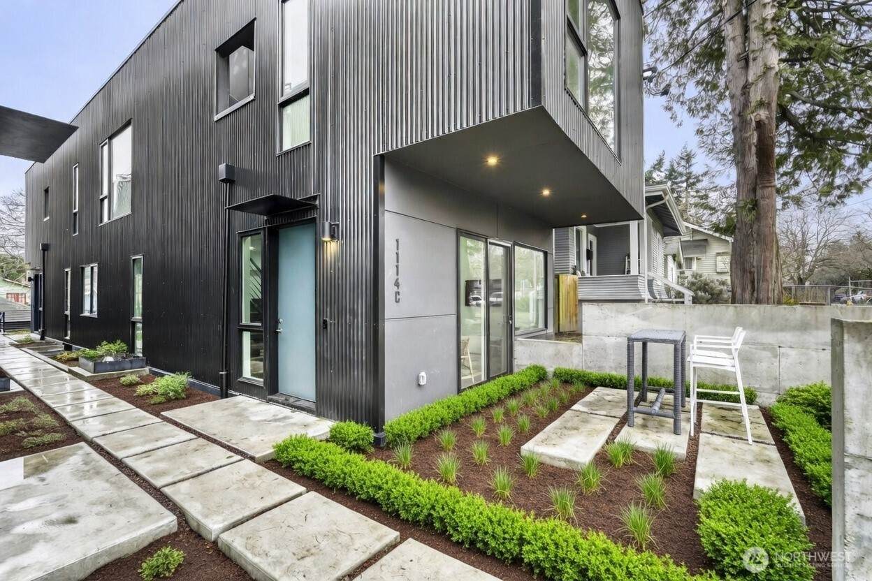 1114 26th Avenue - Photo 1