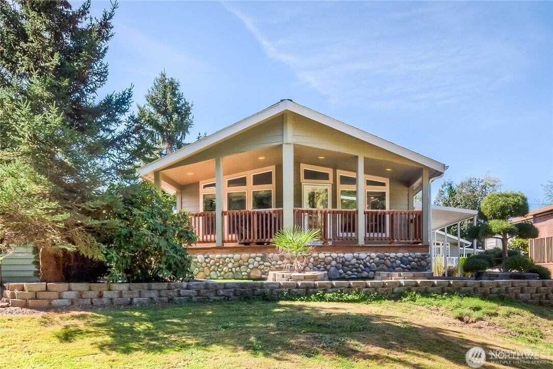 815 124th Street - Photo 1