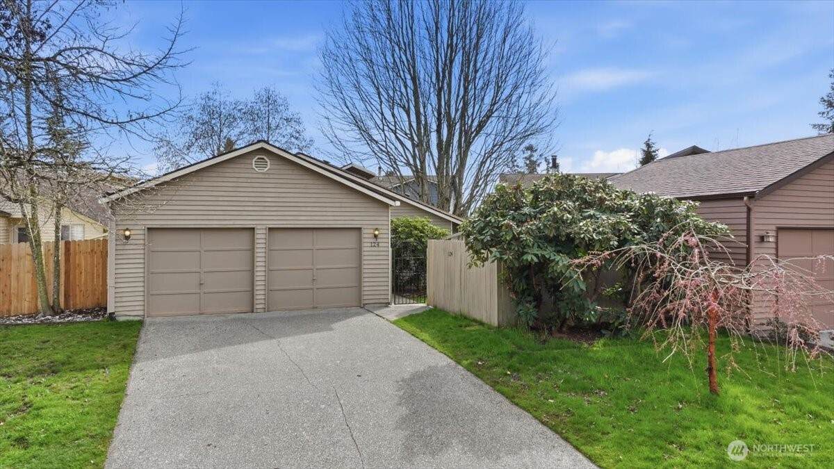 124 93rd Street - Photo 1