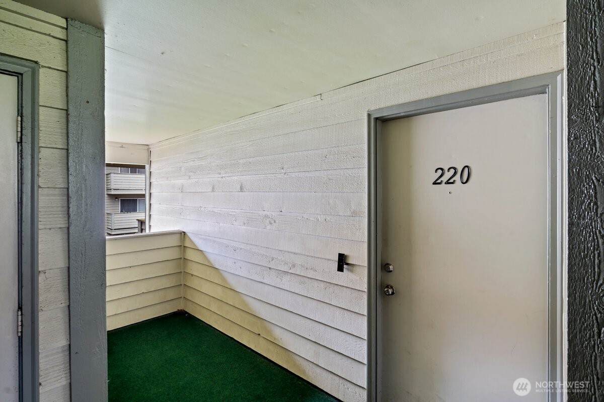 1150 Sunset Boulevard - Photo 1