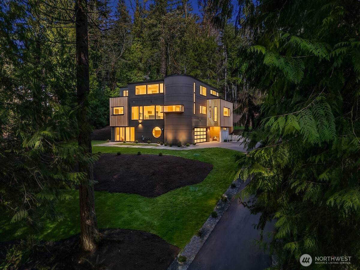 612 219th Avenue - Photo 1