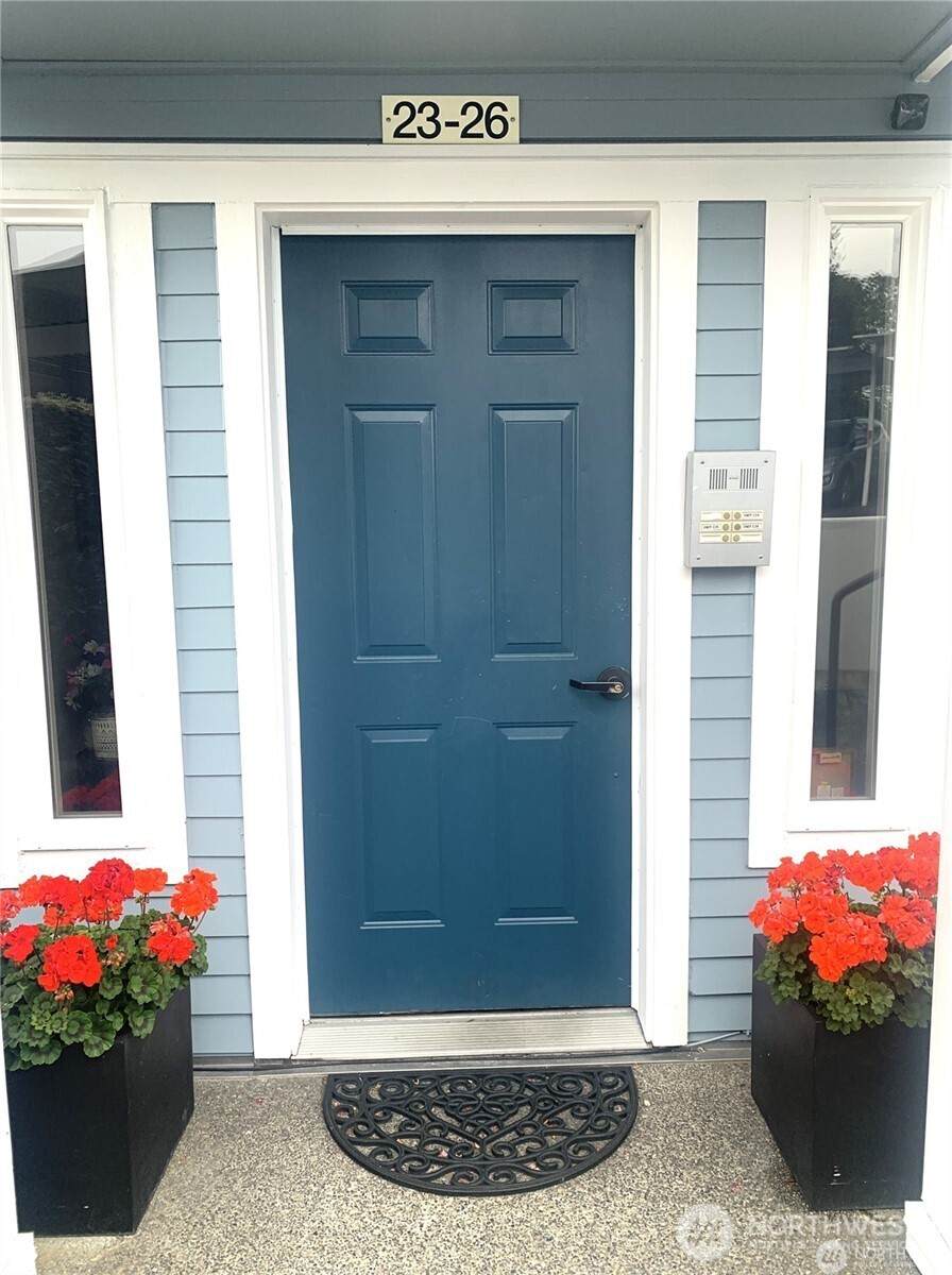 625 Jackson Avenue - Photo 1