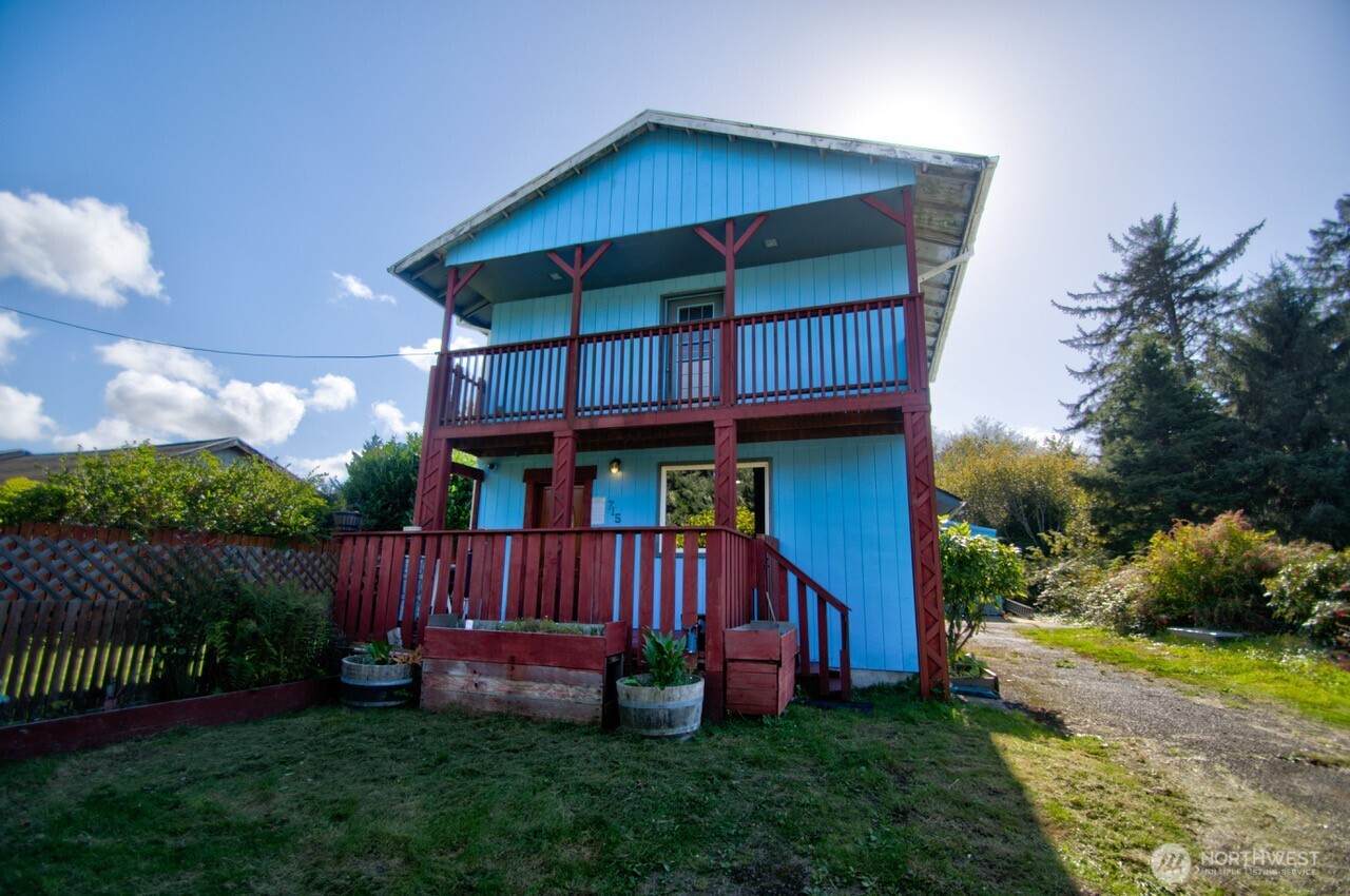 715 Copalis Beach Road - Photo 1