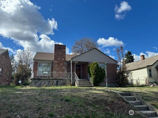 4811 Lincoln Street - Photo 1