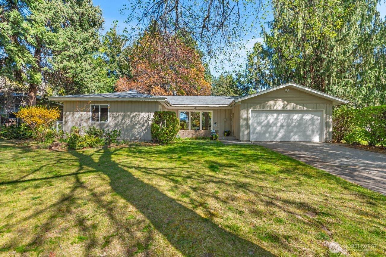 1401 Devon Avenue - Photo 1