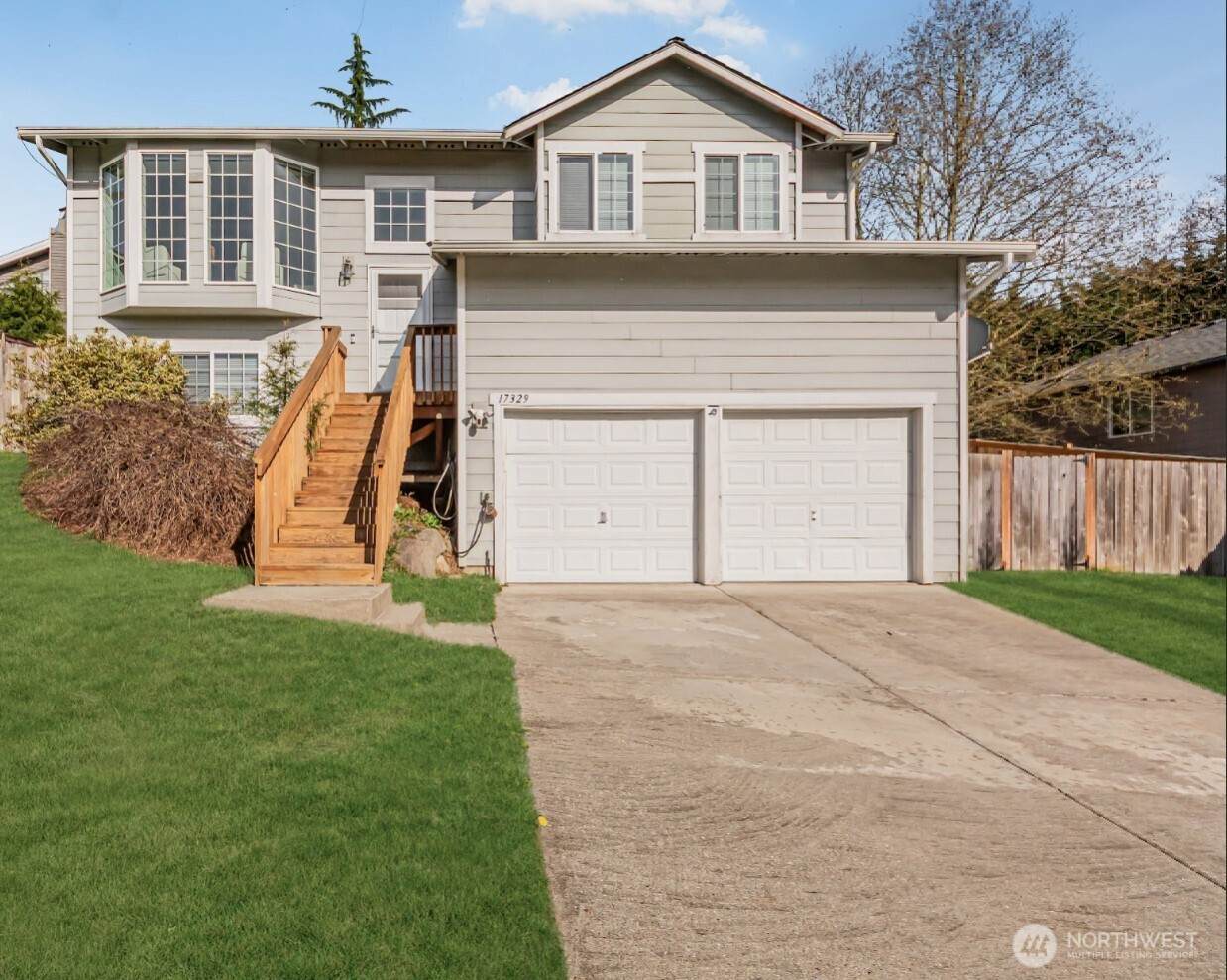 17329 73rd Ave Ne - Photo 1