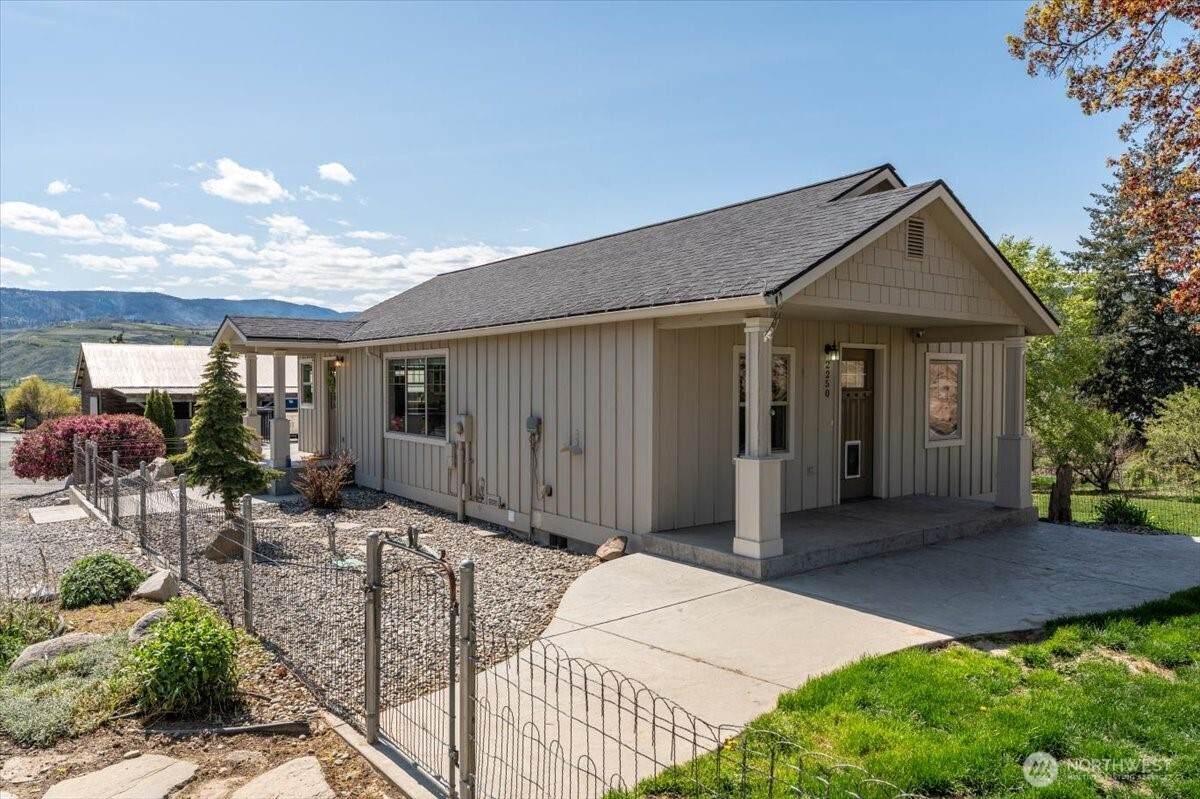 2250 8th Street - Photo 1