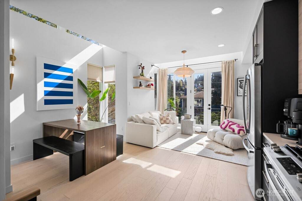 712 Bertona Street - Photo 1