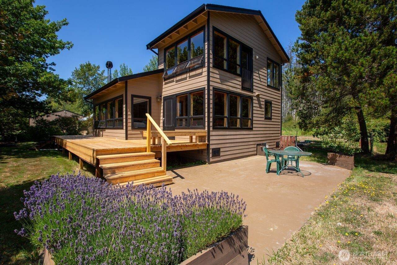 450 Burton Lane - Photo 1