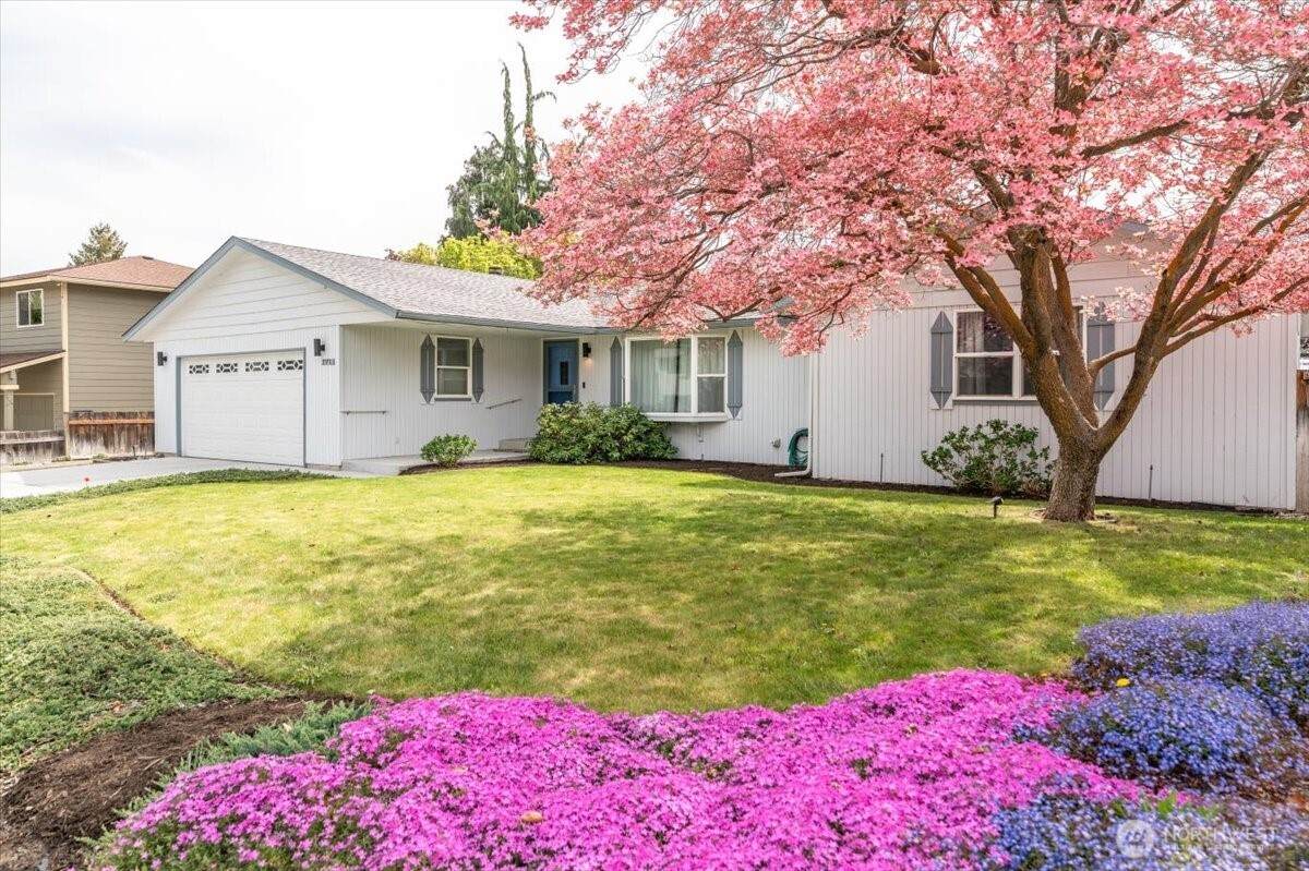 1711 Lexington Place - Photo 1