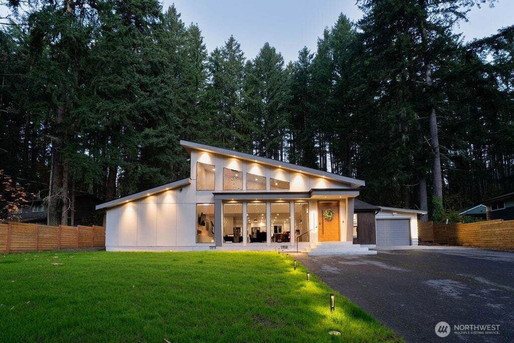 18002 146th Street - Photo 1
