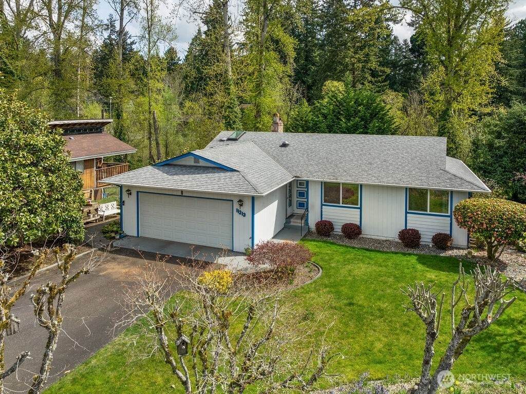 11213 98th Avenue - Photo 1