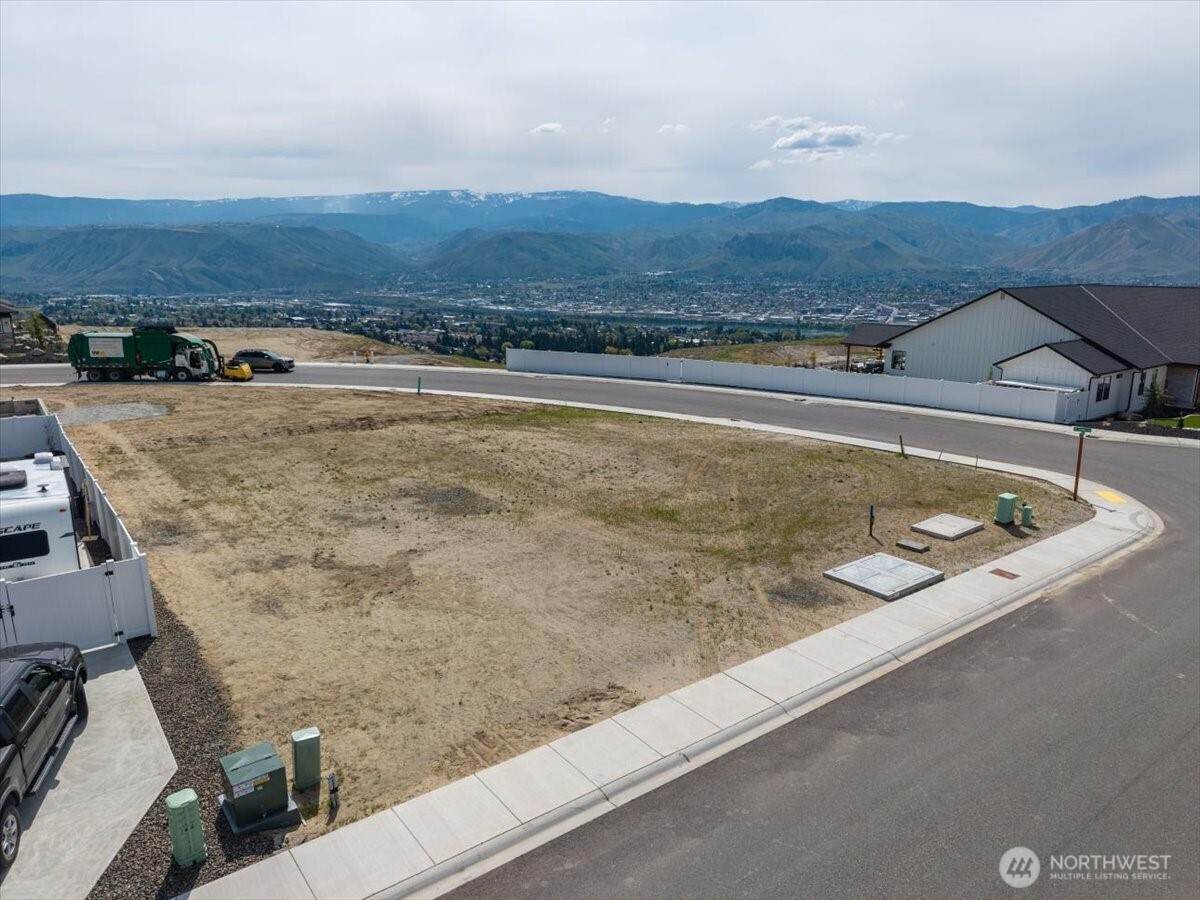 834 Tyler Place - Photo 1