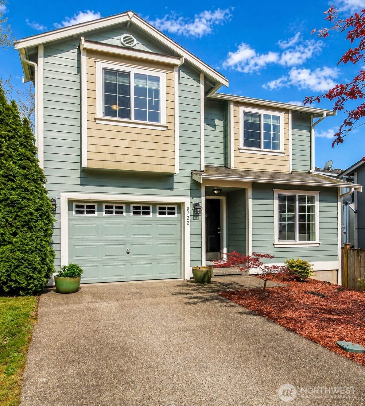 9122 160th Street Ct - Photo 1