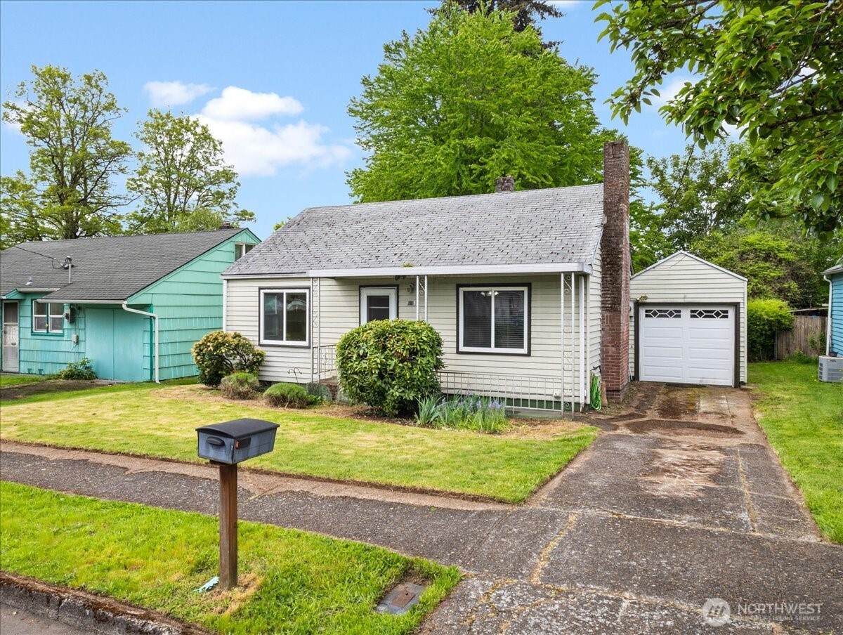 1016 W Street - Photo 1