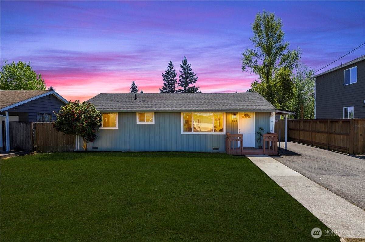 128 107th Street - Photo 1