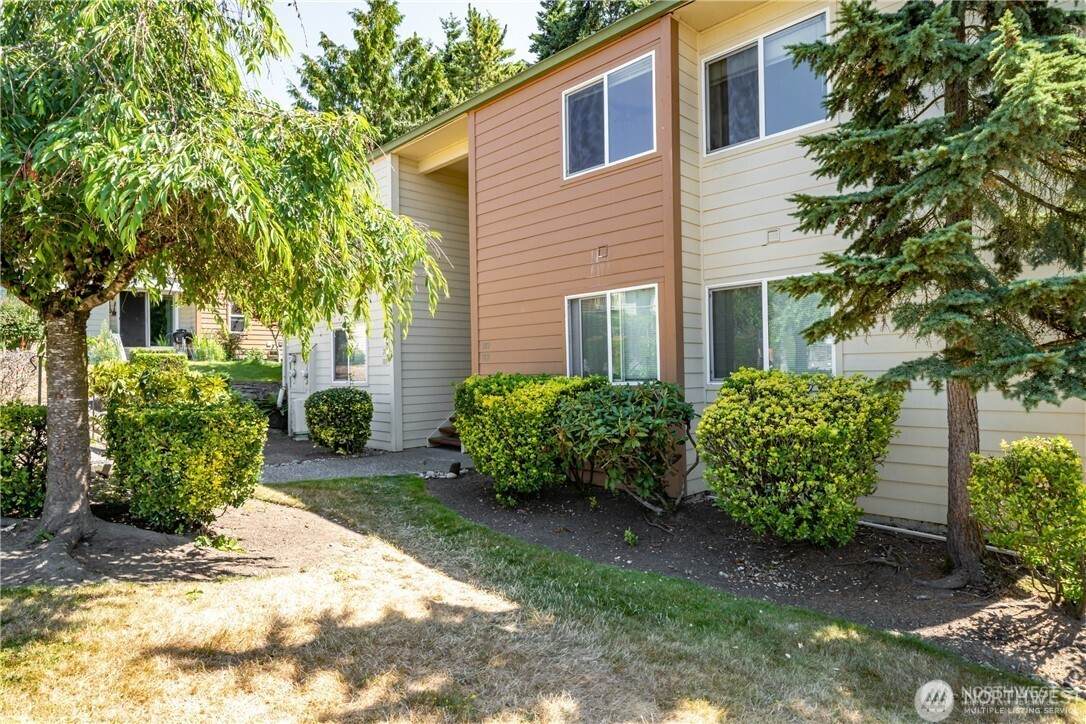 23629 112th Ave Se - Photo 1