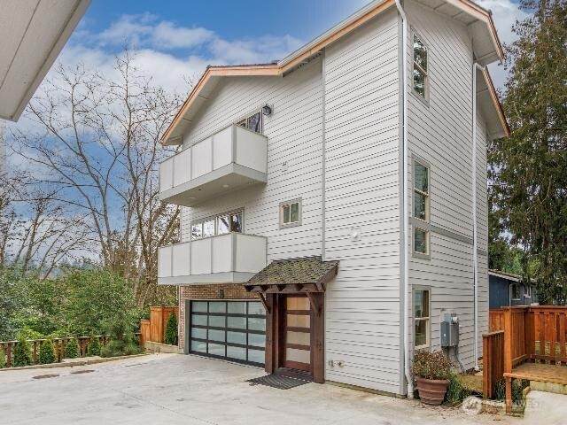 13716 30 Avenue - Photo 1