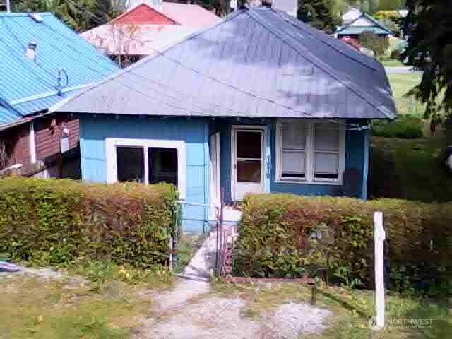 7279 B Avenue - Photo 1
