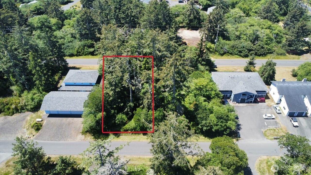 655 Sunset Avenue - Photo 1