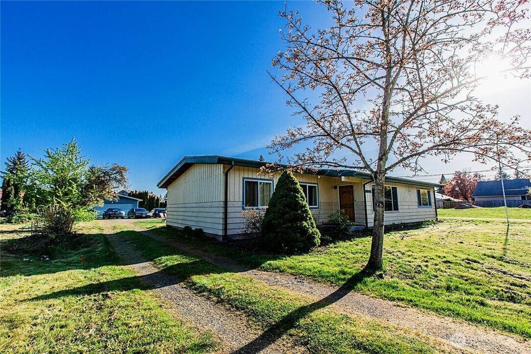10805 248th Street - Photo 1