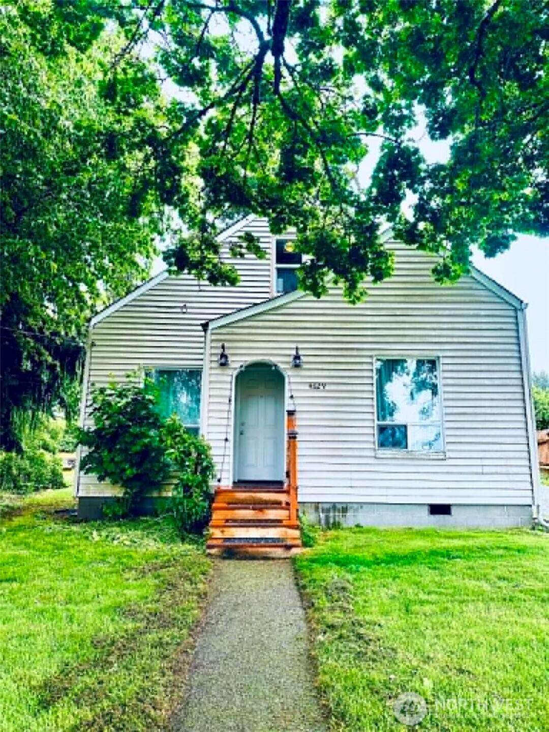 4829 L Street - Photo 1