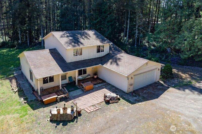 77 Chickadee Lane - Photo 1
