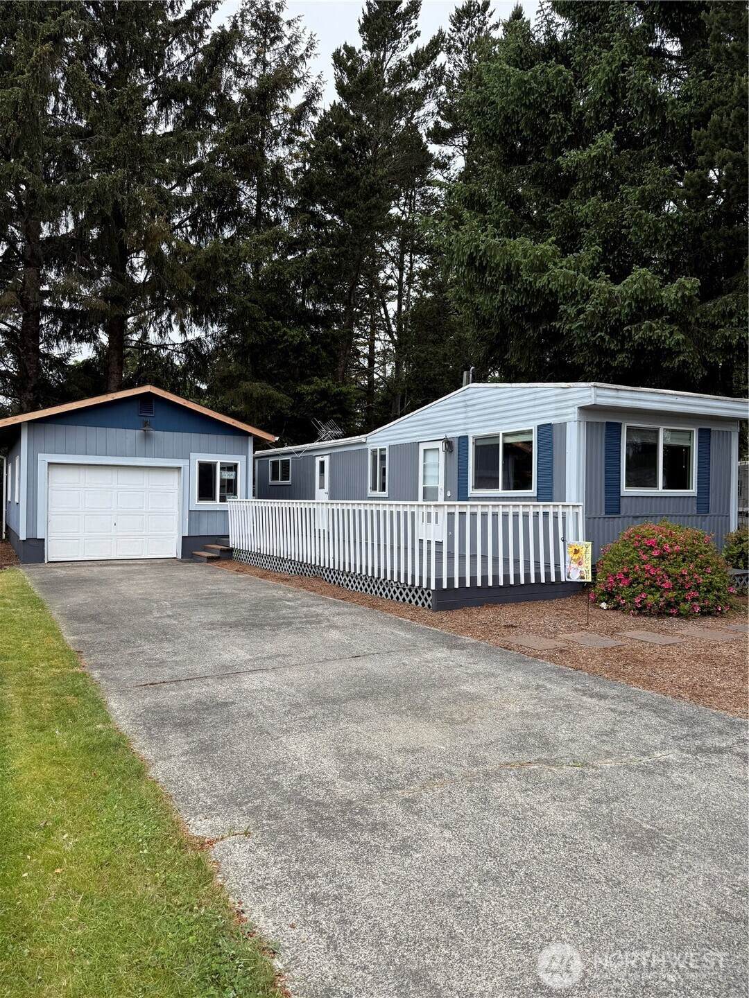 31109 N Place - Photo 1