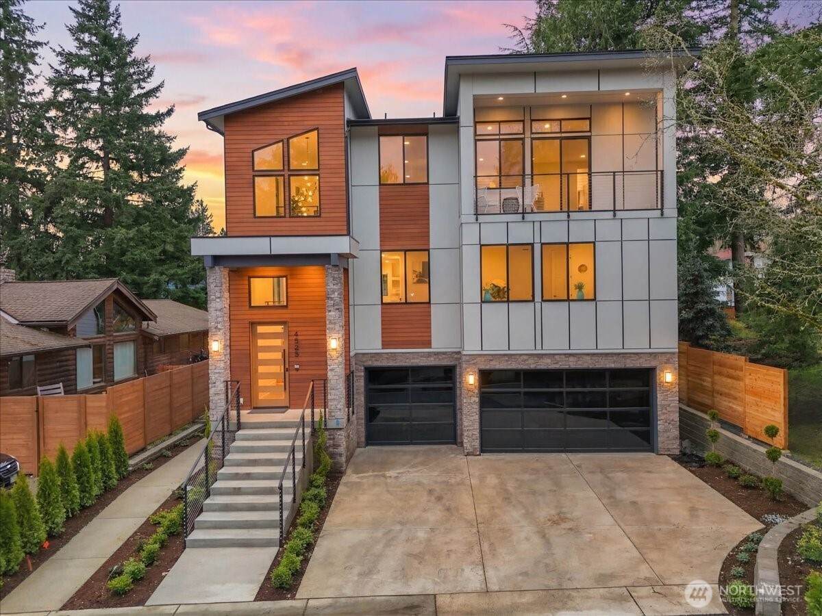 4025 172nd Avenue - Photo 1