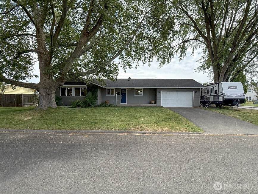 22 Tremont Drive - Photo 1